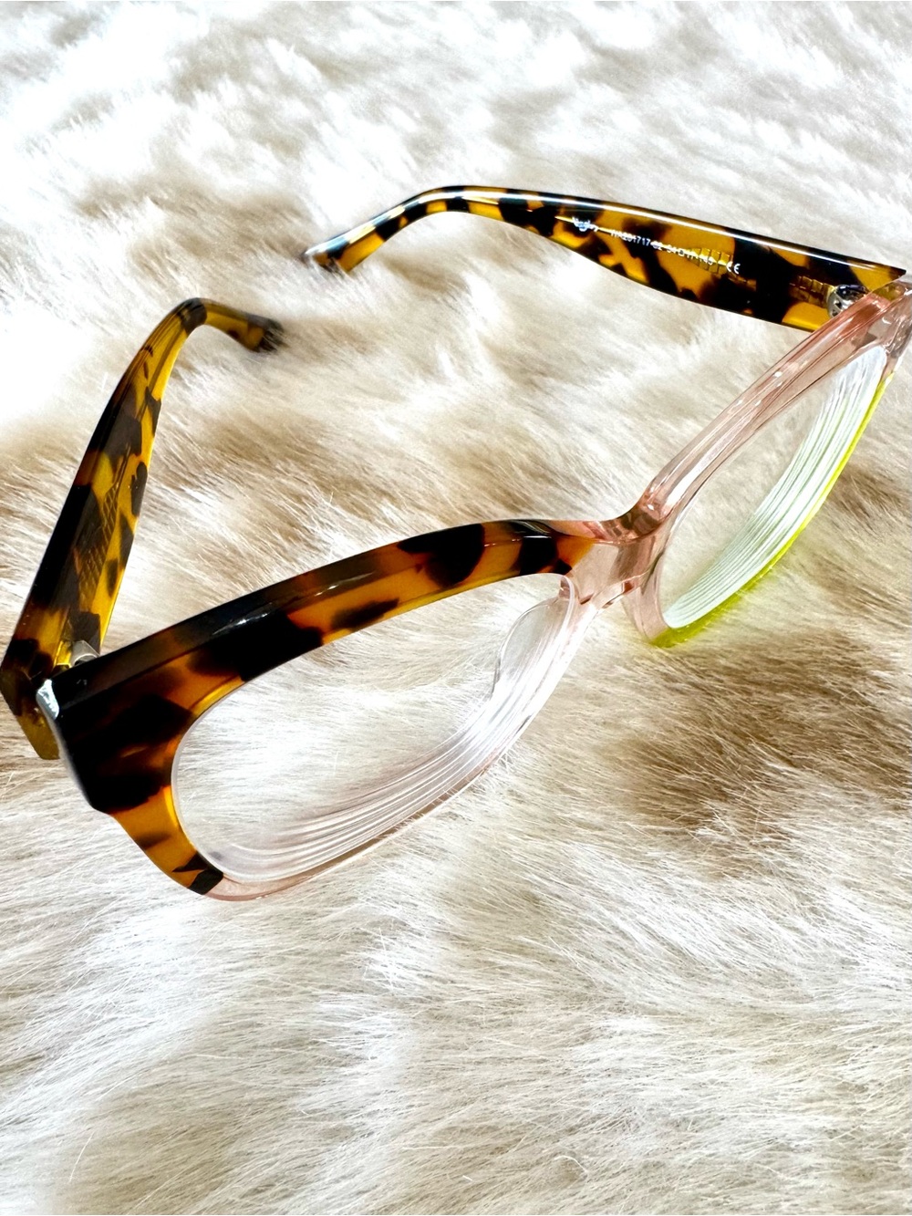 Acid green & tortoiseshell Vooglam Ronaldo eyeglass frames N - Picture 8 of 10